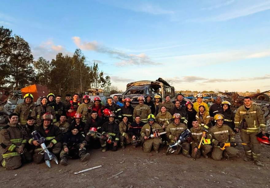 Los Bomberos de Cañuelas continúan trabajando en varios frentes pese a la falta de fondos nacionales